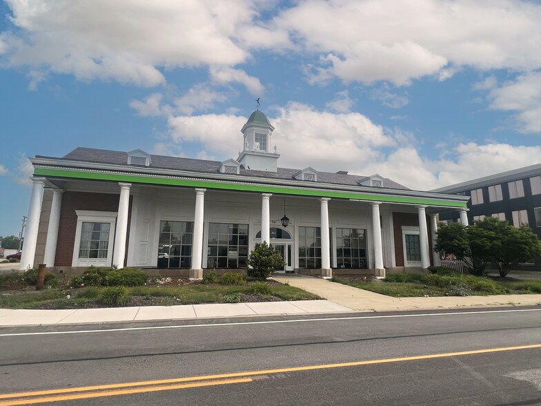 Primary Photo Of 361 Midway Blvd, Elyria Bank For Lease