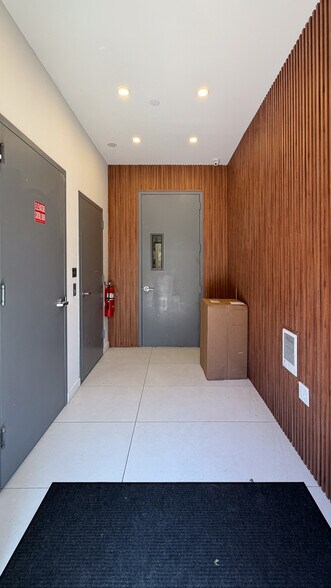 More Photos Of 658 Washington Ave, Brooklyn Apartments For Sale