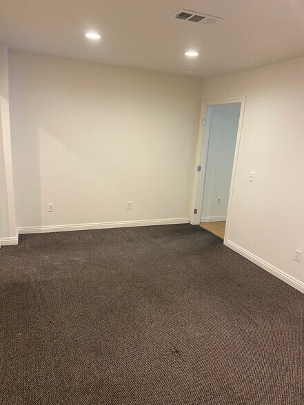 More Photos Of 3290 E Gage Ave, Huntington Park General Retail For Sale