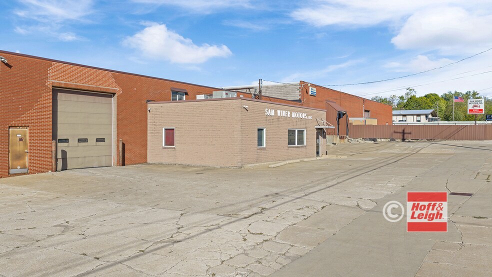 More Photos Of 3417 E Waterloo Rd, Akron Warehouse For Sale