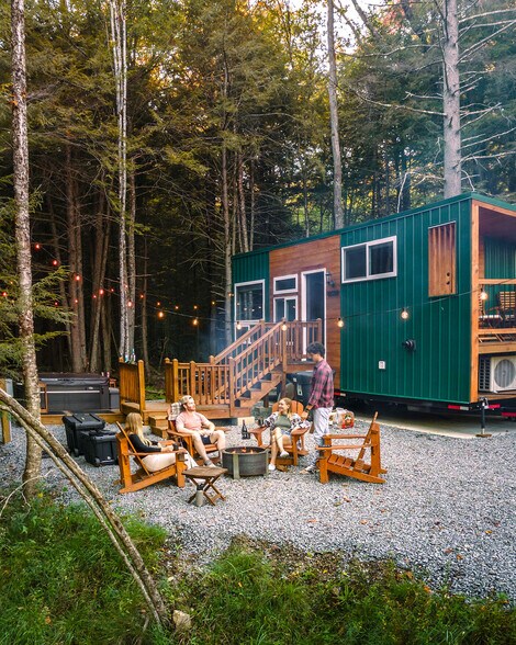 More Photos Of 650 Lost River Rd, North Woodstock Hotel For Sale