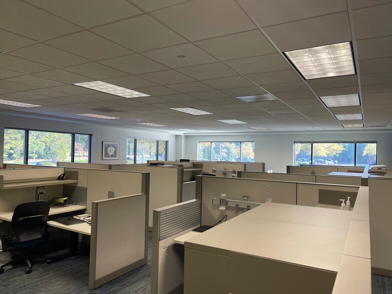 More Photos Of 2600 Corporate Dr, Birmingham Office For Lease