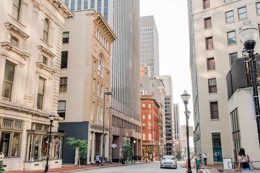 More Photos Of 217 N Charles St, Baltimore Office For Lease