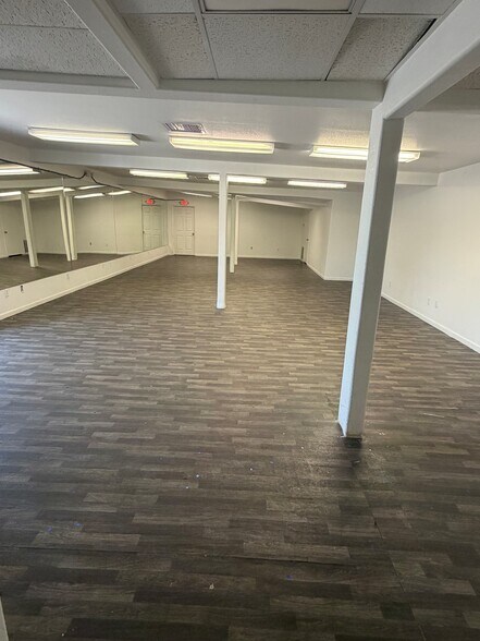 More Photos Of 830 Main St, Fort Morgan Freestanding For Lease