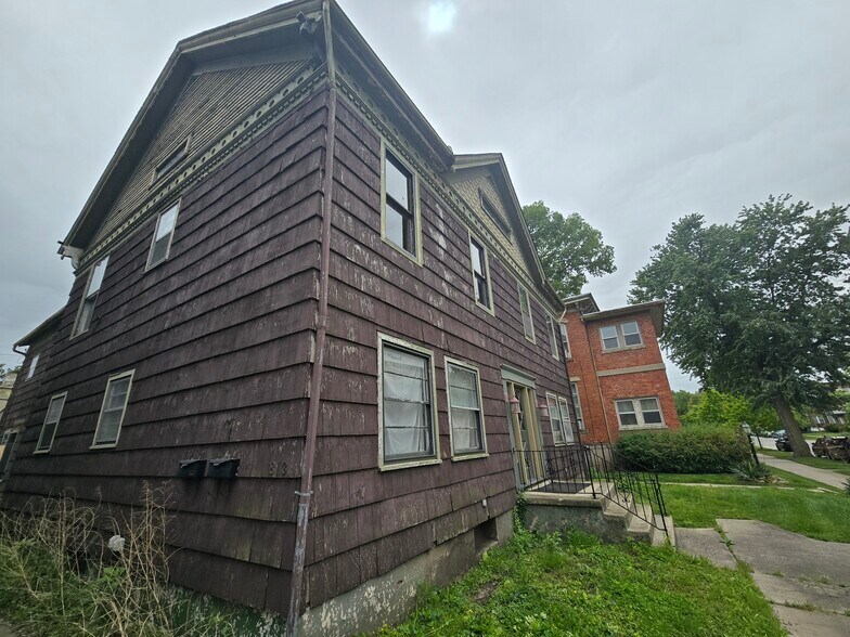 More Photos Of 813 W Berry St, Fort Wayne Apartments For Sale