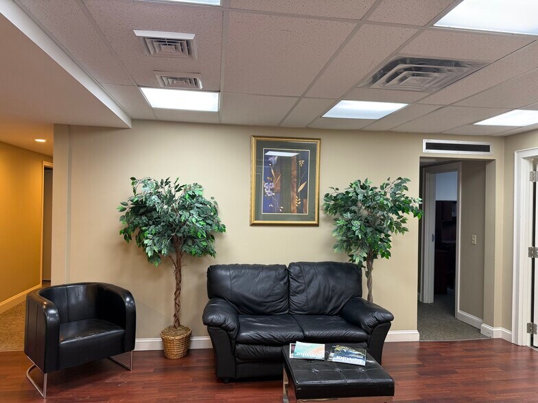 More Photos Of 2717 Genesee St, Utica Medical For Sale