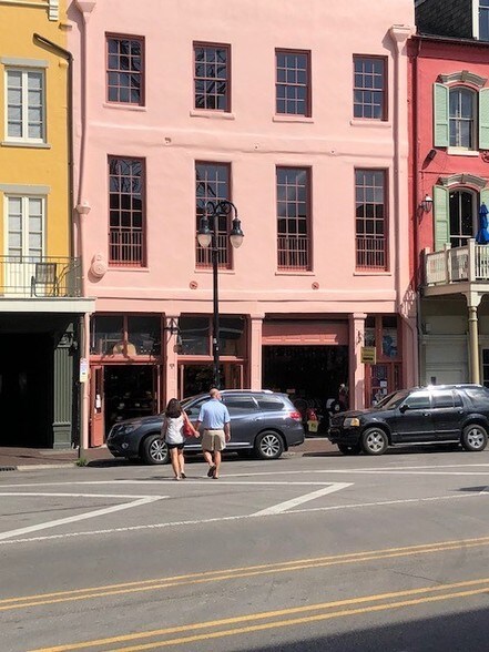 425 Decatur St
