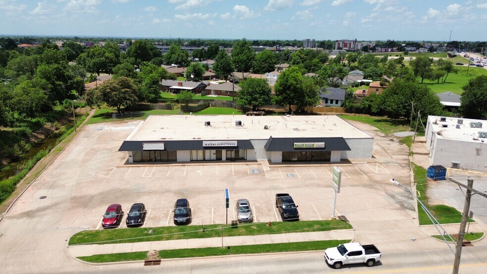 More Photos Of 1219-1223 N Broadway Ave, Moore General Retail For Lease