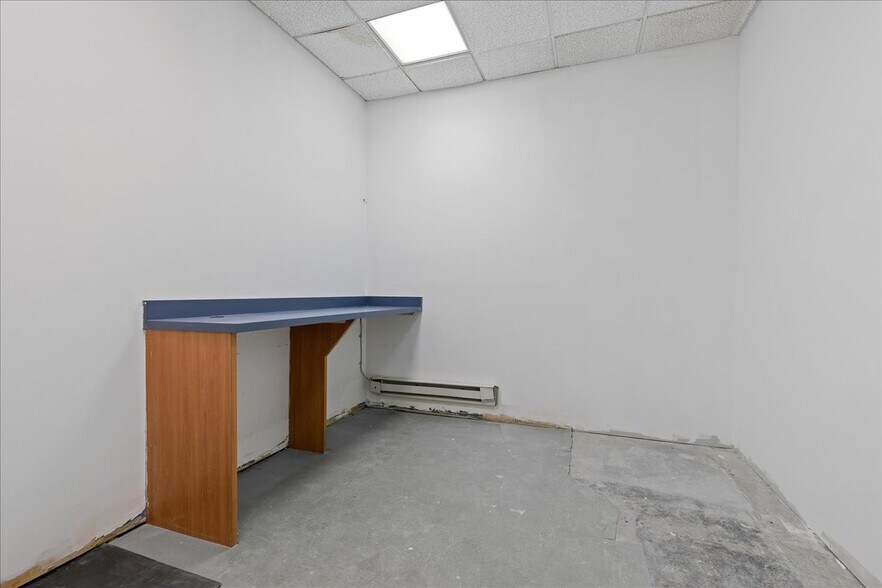 More Photos Of 431 Route 513, Califon Supermarket For Lease