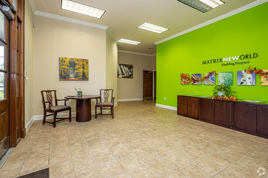 2798 Oneal Ln, Baton Rouge, LA 70816 Office For Sale