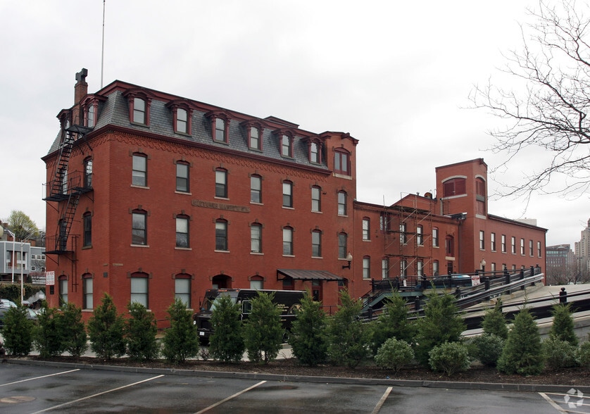 More Photos Of 2 Charles St, Providence Office For Lease