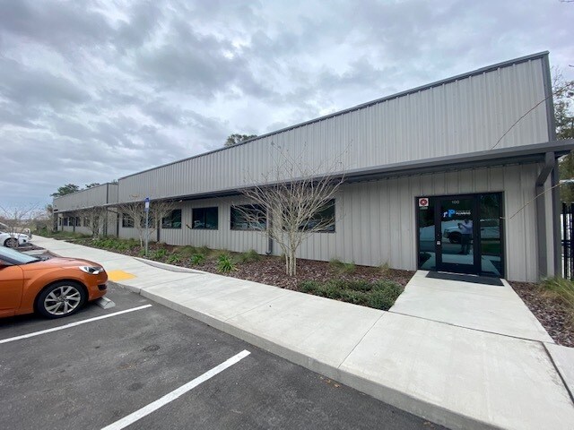 More Photos Of 576 Saint Johns Bluff Rd N, Jacksonville Industrial For Lease