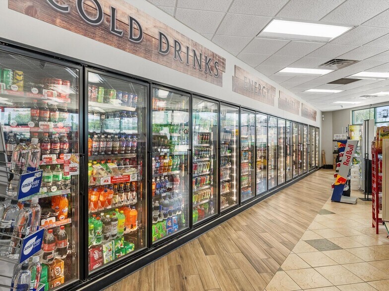 More Photos Of 600 N Main St, Brillion Service Station For Sale