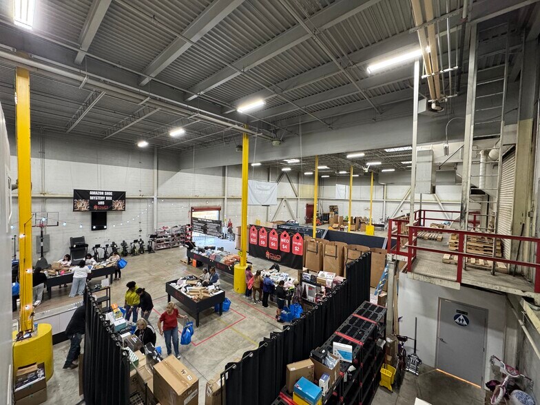 More Photos Of 3700 Pegasus Dr, Bakersfield Warehouse For Lease