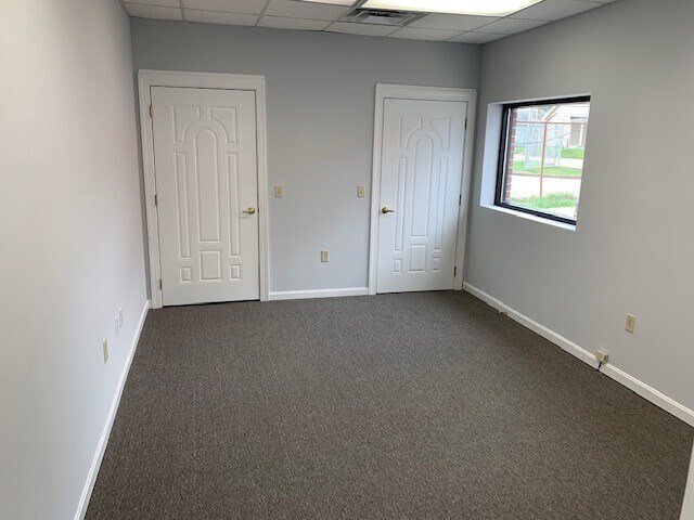 More Photos Of 3400 Claremont Ave, Evansville Warehouse For Sale