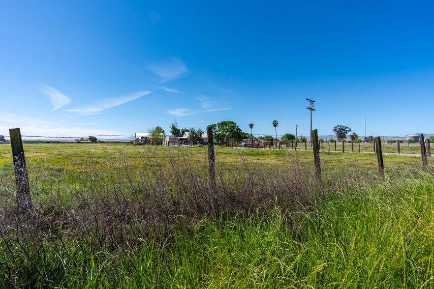 More Photos Of 23429 Highway 152, Los Banos Land For Sale