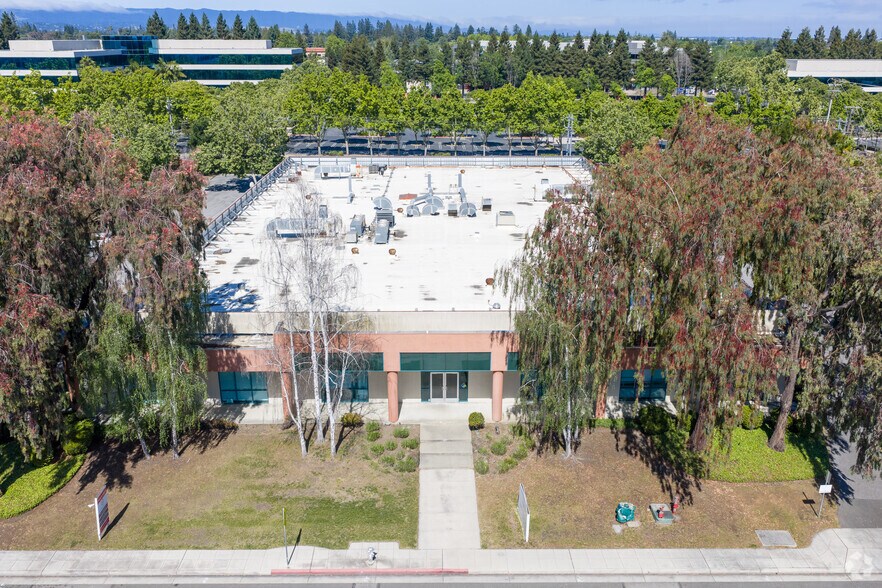 More Photos Of 320 Logue Ave, Mountain View Office For Lease