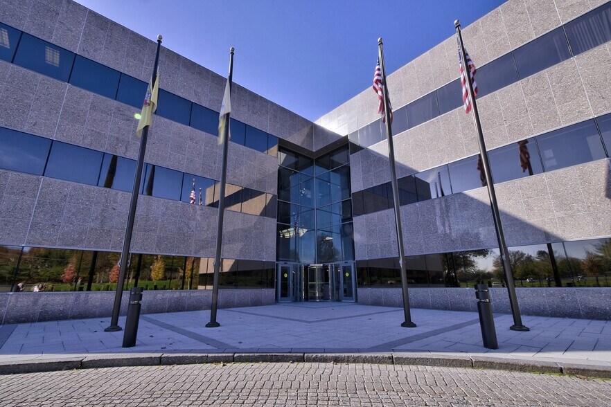 More Photos Of 135 Route 202/206, Bedminster Office For Lease