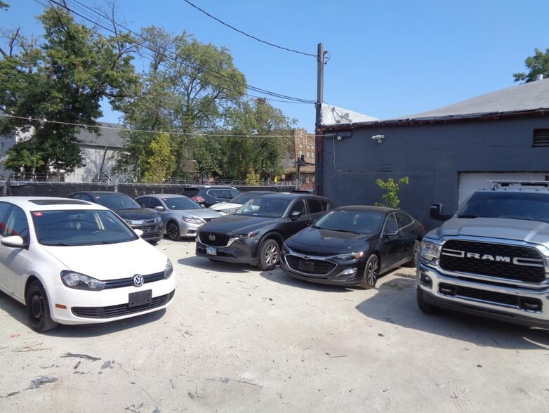 More Photos Of 2958 Narragansett ave, Chicago Industrial For Sale