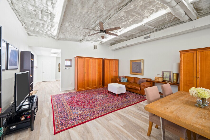 More Photos Of 5519 W Arcola Airport, Arcola Airplane Hangar For Sale