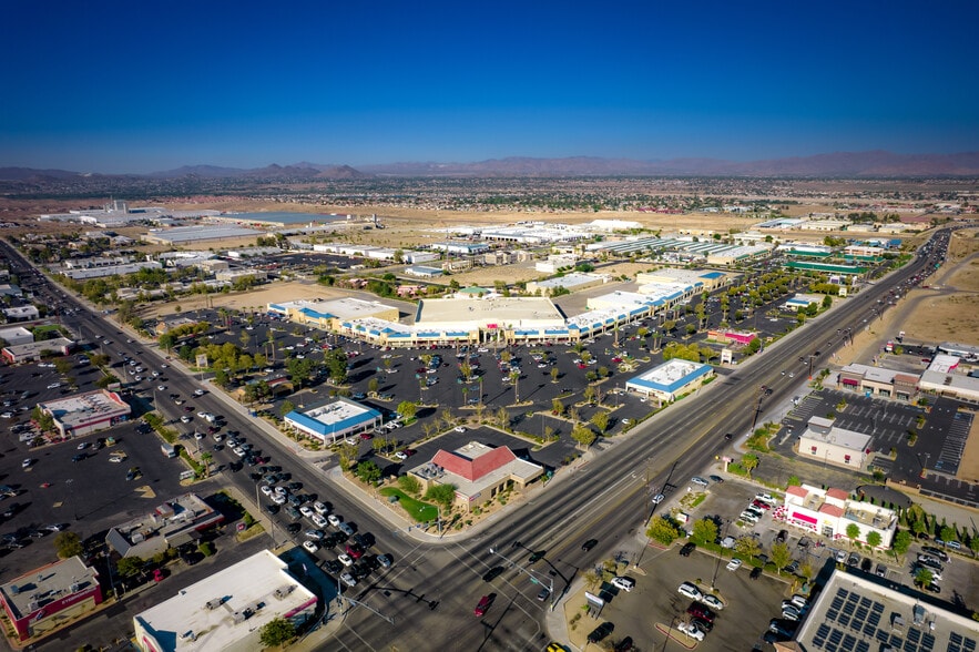 More Photos Of 17100 Bear Valley Rd, Victorville General Retail For Lease