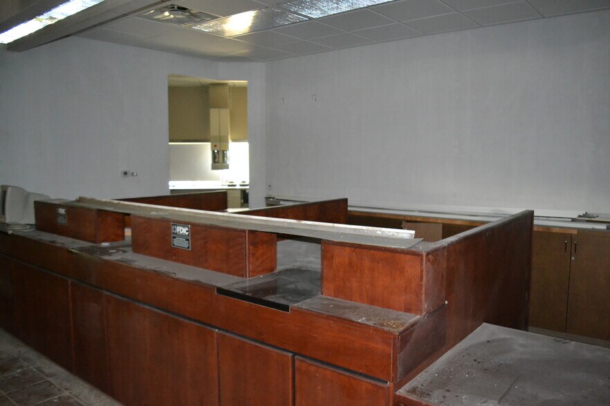 More Photos Of 3900 Dave Ward Dr, Conway Unknown For Lease