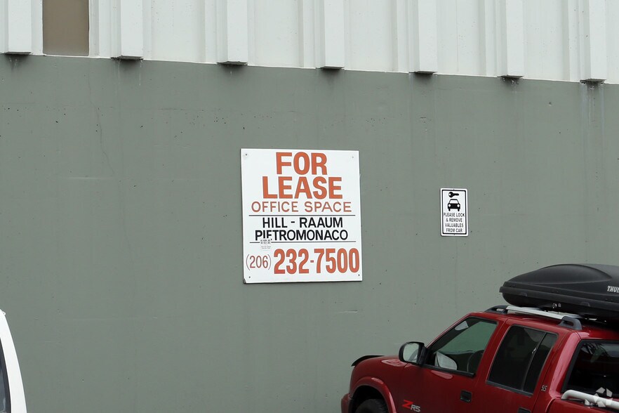 More Photos Of 900 Poplar Pl S, Seattle Warehouse For Lease
