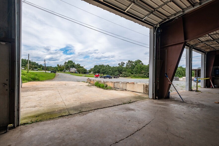 More Photos Of 5308 NC Hwy 21, Jonesville Warehouse For Sale