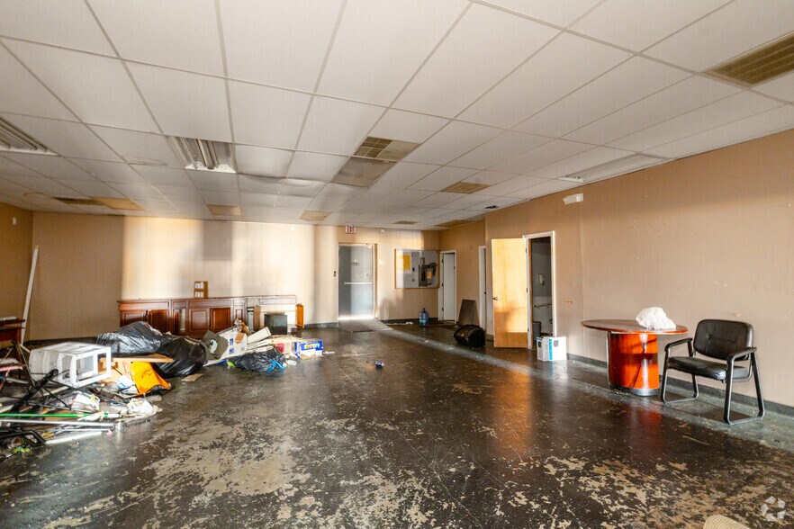 More Photos Of 1002-1100 Camp Jackson Rd, Cahokia General Retail For Sale