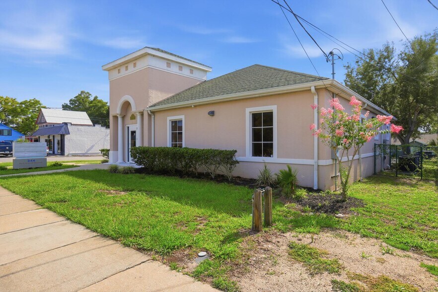 More Photos Of 344 S Woodland Blvd, Deland Office For Sale