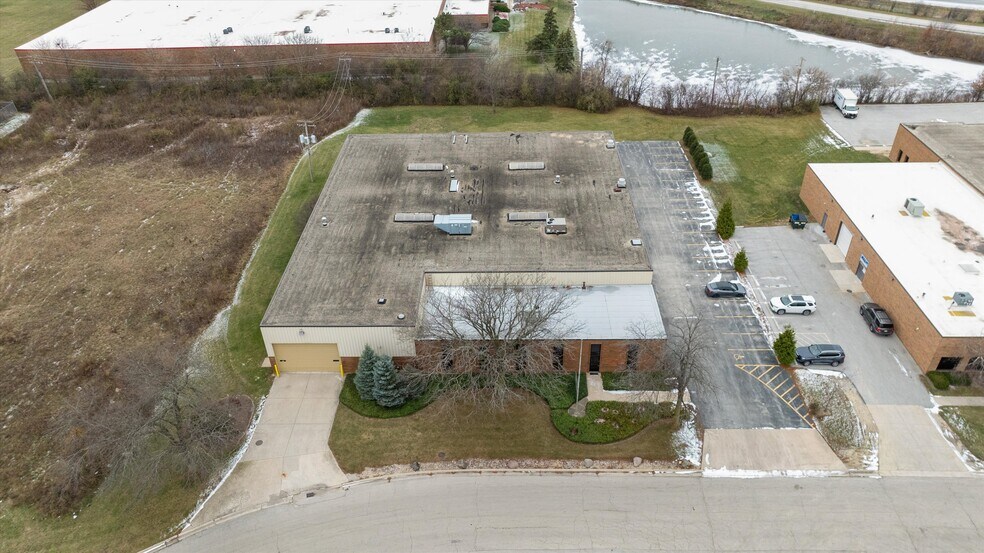 More Photos Of 16420 S Kilbourn Ave, Oak Forest Industrial For Sale