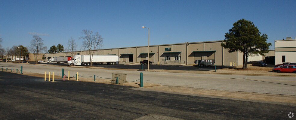 Primary Photo Of 3860-3892 Delp St, Memphis Distribution For Lease