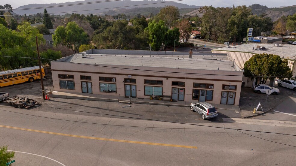 More Photos Of 690 N Ventura Ave, Oak View General Retail For Sale