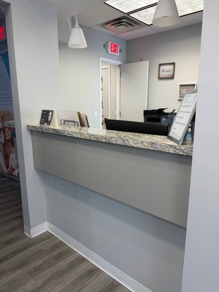 More Photos Of 176 US Highway 9, Englishtown Office For Lease