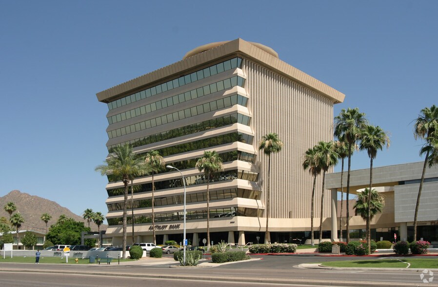 More Photos Of 6900 E Camelback Rd, Scottsdale Office For Lease