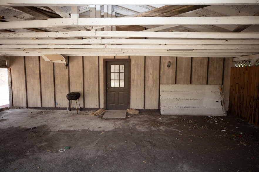 More Photos Of 6628 Crestway Dr, San Antonio Flex For Sale