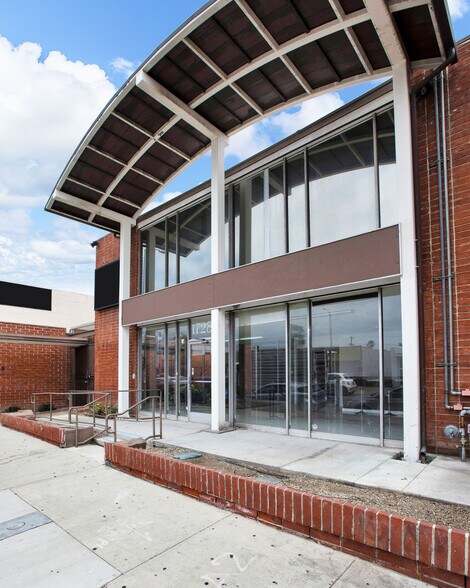 More Photos Of 1728 S La Cienega Blvd, Los Angeles Loft Creative Space For Lease