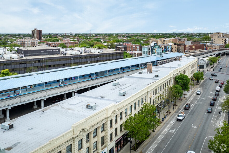 More Photos Of 4554 N Broadway, Chicago Office For Sale