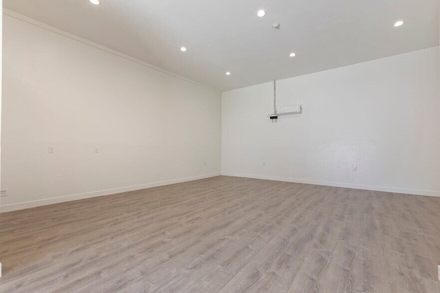 More Photos Of 1112 Howard St, San Francisco Warehouse For Lease