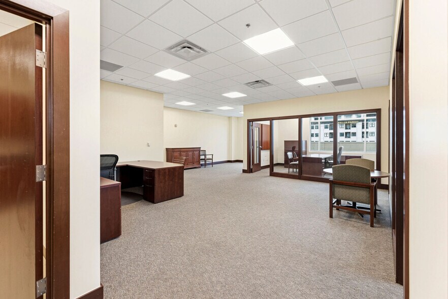 More Photos Of 180 N University Ave, Provo Office For Sale