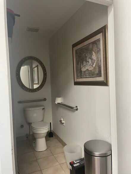 More Photos Of 8455-8471 W Oakland Park Blvd, Sunrise Office For Lease