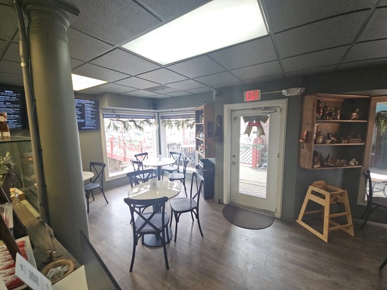 More Photos Of 46 Main St, Warwick Office Residential For Sale