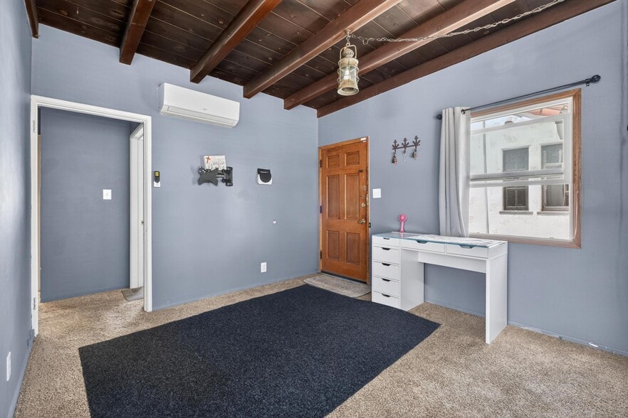 More Photos Of 249 E Redondo Ave, Long Beach Medical For Sale