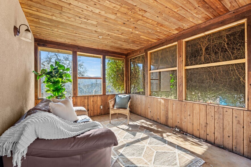 More Photos Of 4300 Young Creek Rd, Ukiah Specialty For Sale