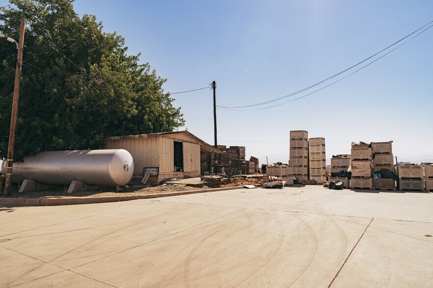 More Photos Of 23745 Avenue 112, Porterville Refrigeration Cold Storage For Sale