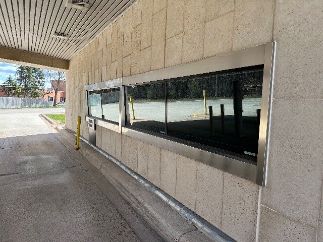 More Photos Of 875 34th Ave, Winona Bank For Sale