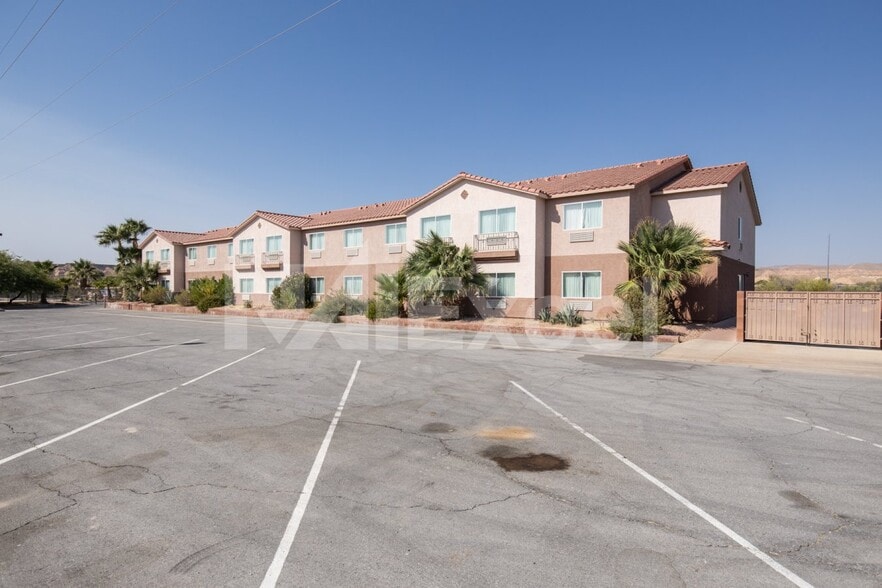 More Photos Of 520 N Moapa Valley Blvd, Overton Hotel For Sale
