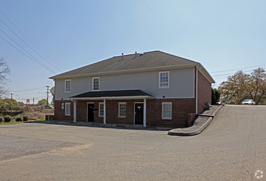More Photos Of 128 E Garrison Blvd, Gastonia Medical For Lease