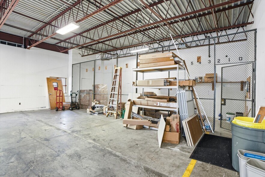 More Photos Of 15 Roszel Rd, West Windsor Office For Sale