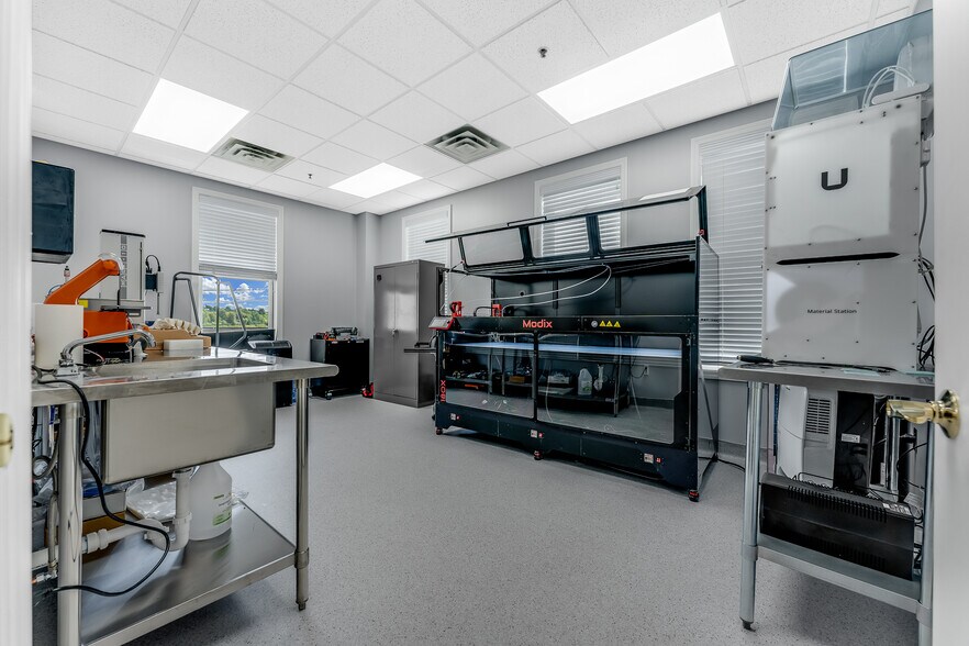 More Photos Of 6-10 Canyon Rd, Morgantown Loft Creative Space For Sale